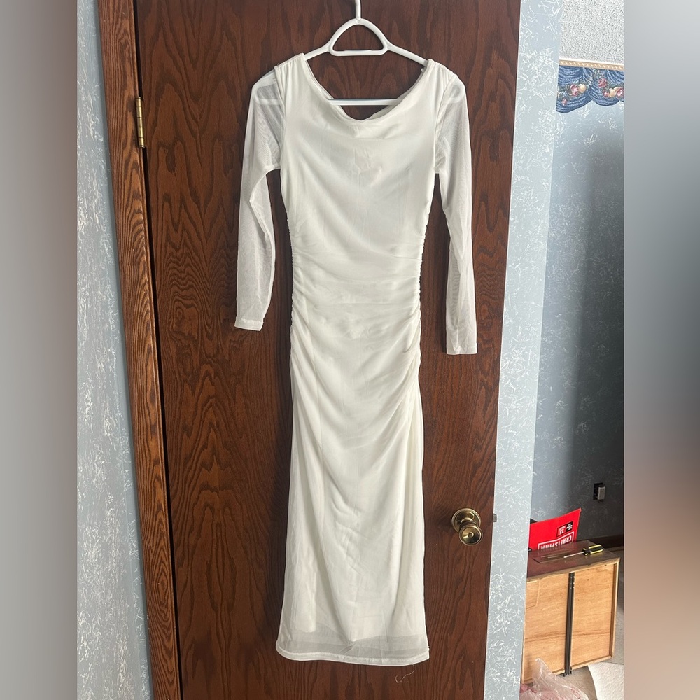 Bodycon ruched mesh long sleeve midi dress - Picture 3 of 5
